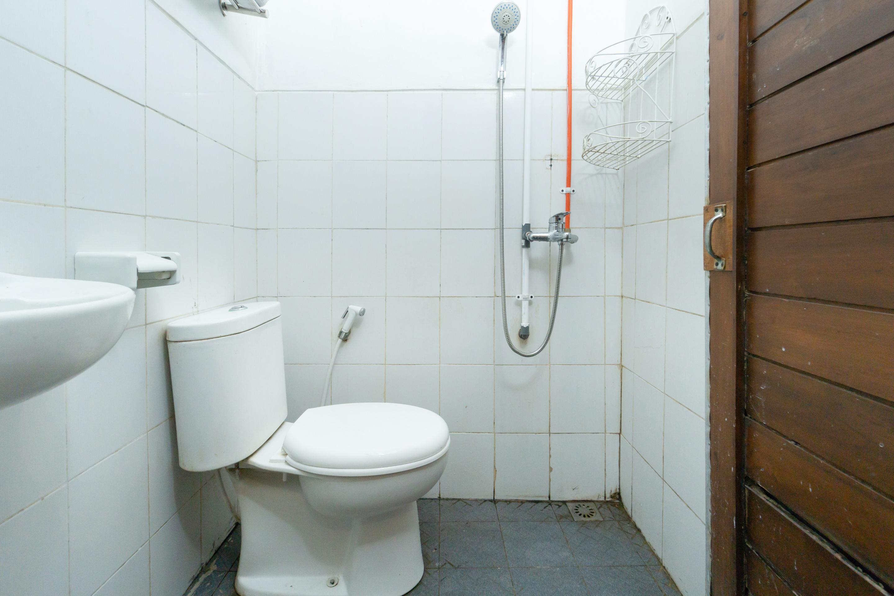Reddoorz Syariah At Falisha Umy Ngabean Екстериор снимка