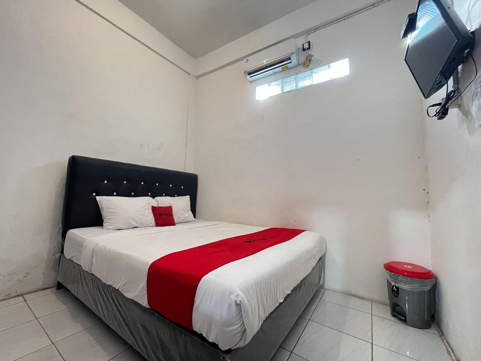 Reddoorz Syariah At Falisha Umy Ngabean Екстериор снимка
