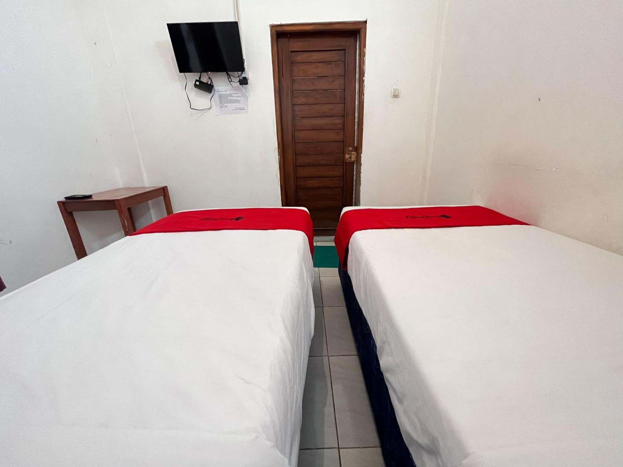 Reddoorz Syariah At Falisha Umy Ngabean Екстериор снимка