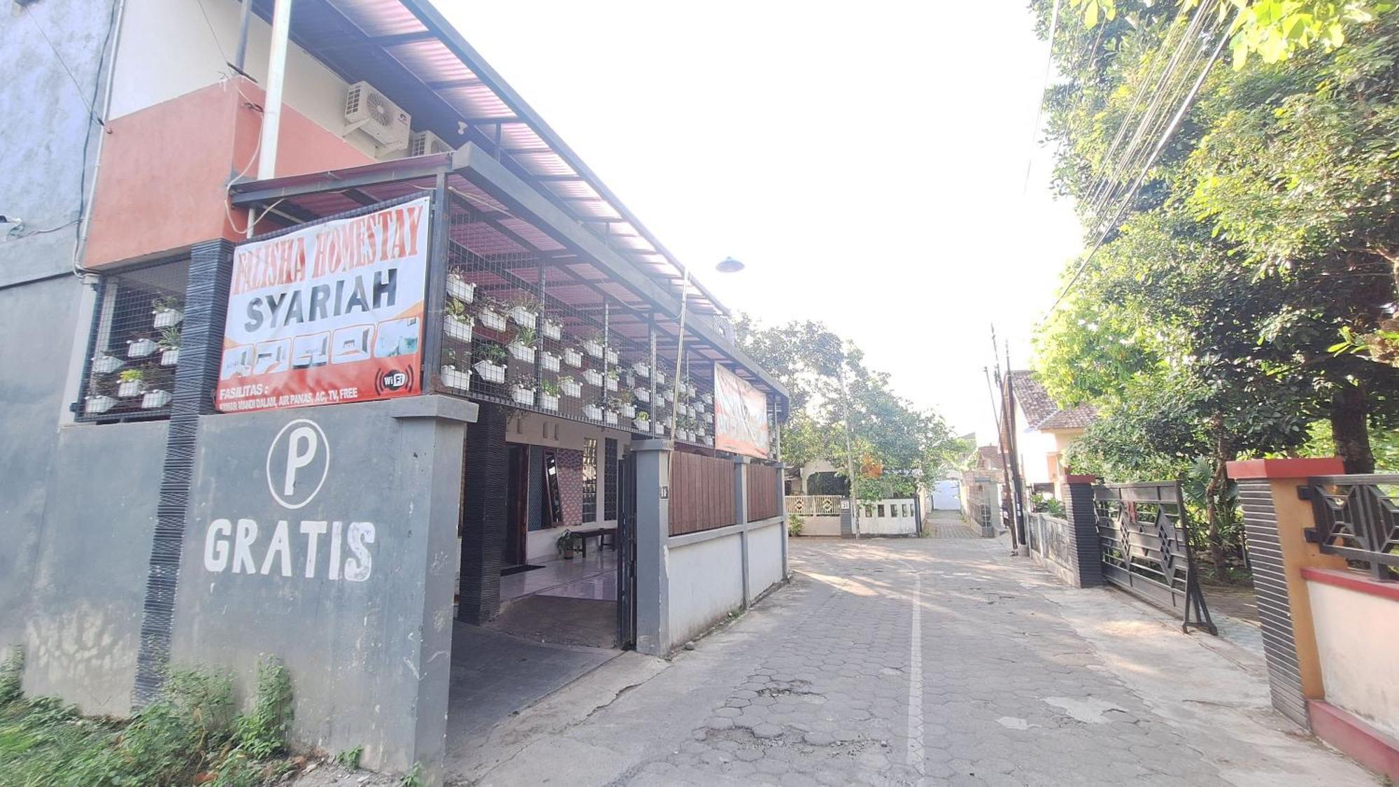 Reddoorz Syariah At Falisha Umy Ngabean Екстериор снимка